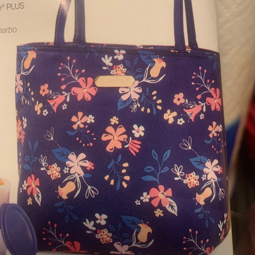 Tupperware bag